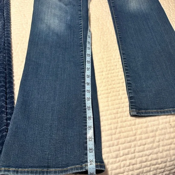 Eddie Bauer Tall Women's Blue Jeans - Picture 4 of 6